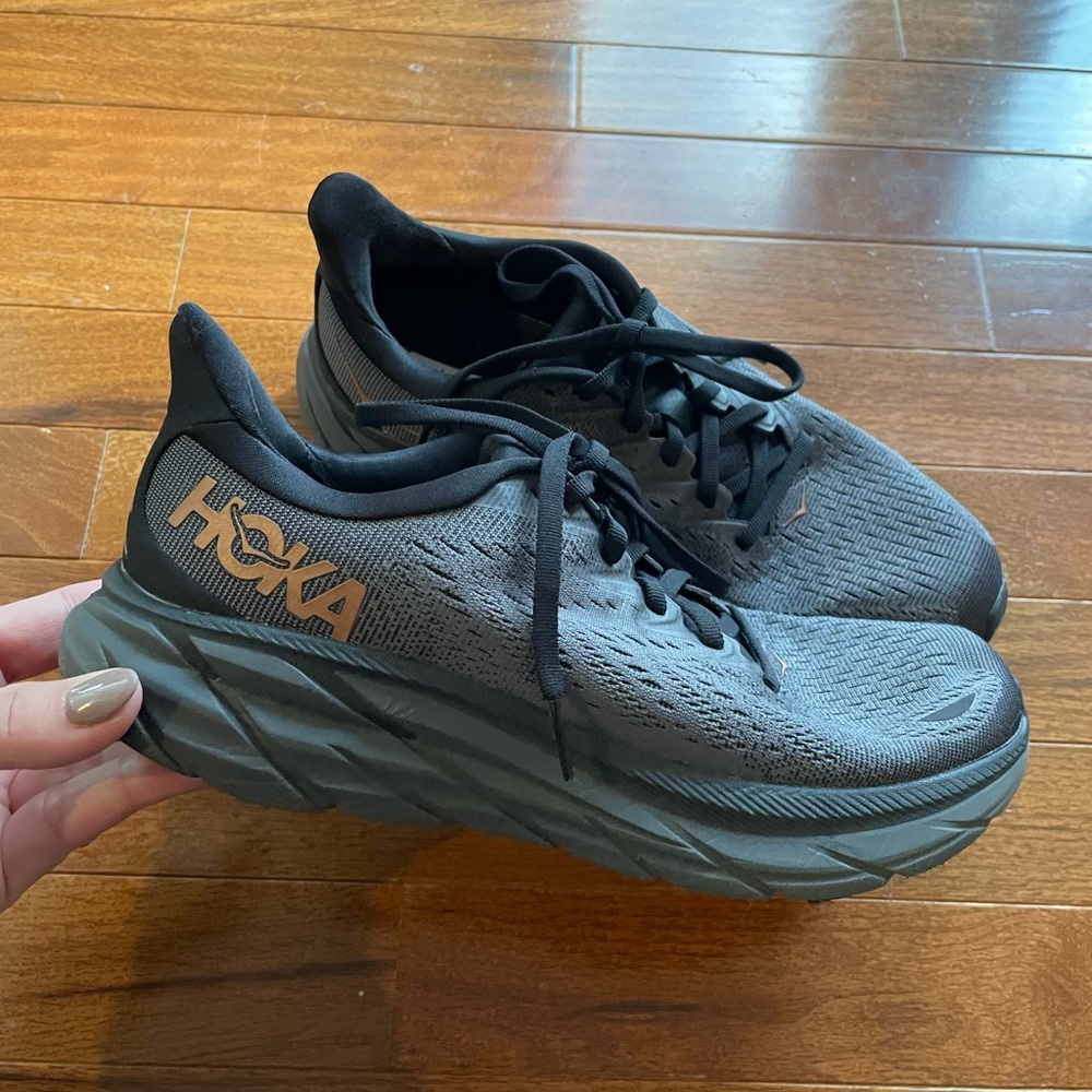 Hoka Womens Clifton 8 Size 7.5